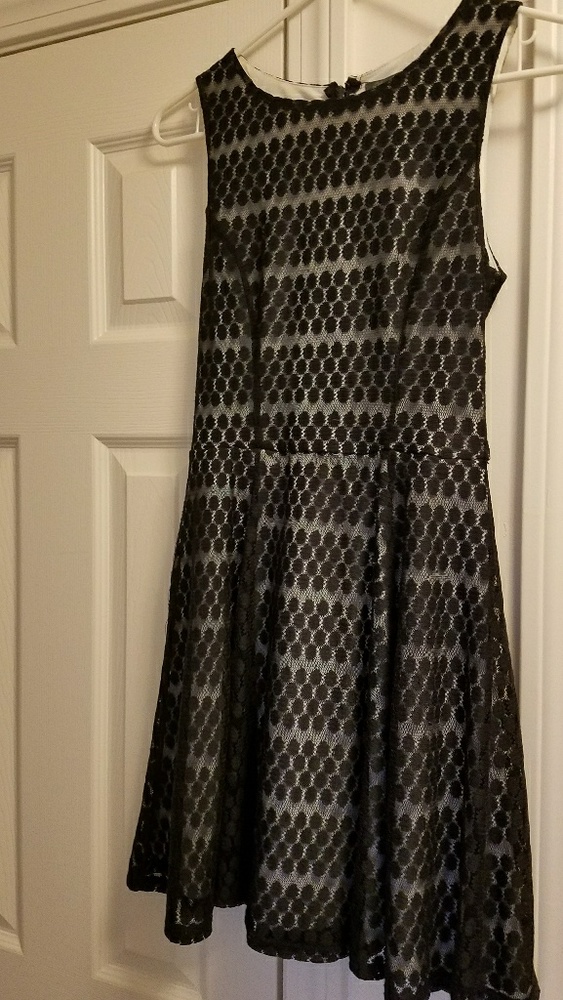 Girl's dress